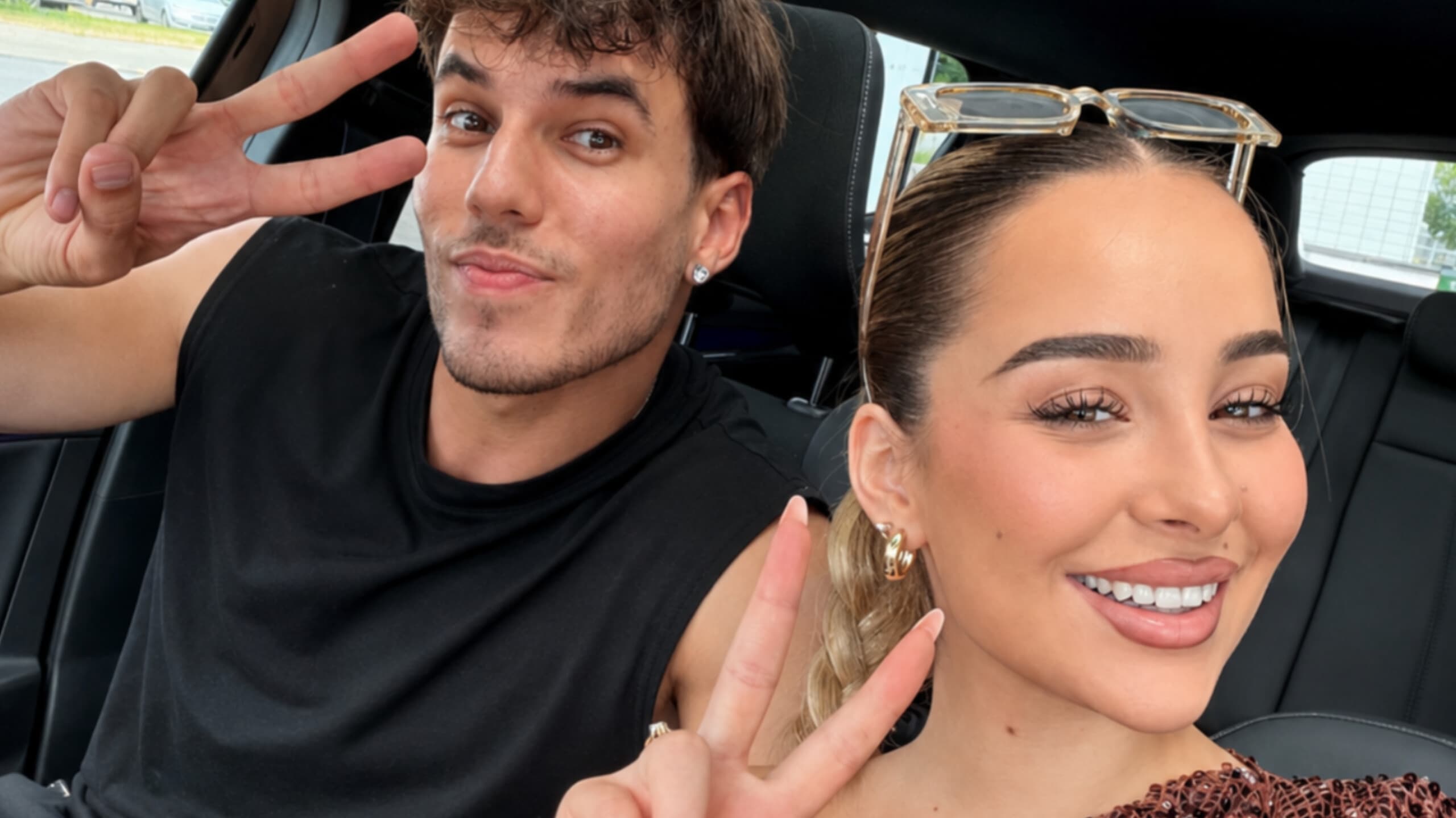 "Sonte kena fest!" / Klodi rikthehet në Instagram, Eliona e feston me një postim "epik"